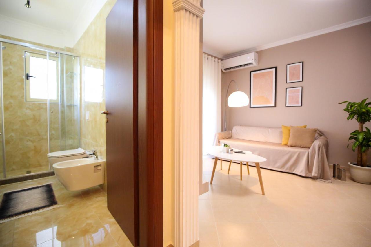 Tafa Deluxe Apartment Vlorë Buitenkant foto