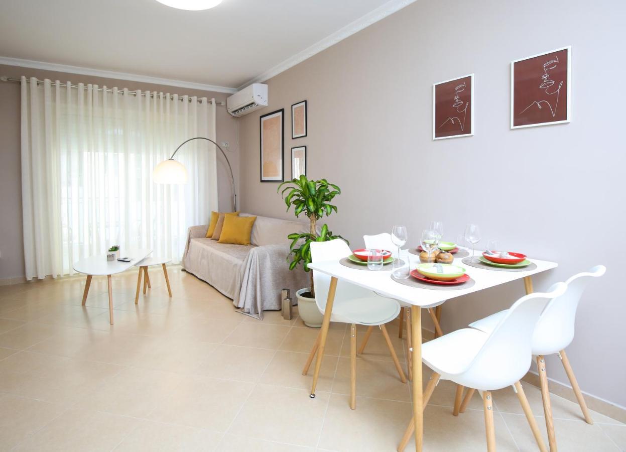 Tafa Deluxe Apartment Vlorë Buitenkant foto